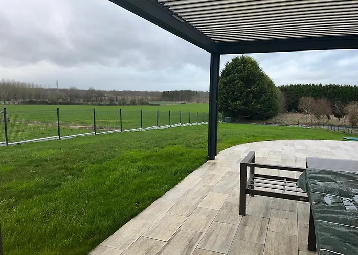 A 7kms Du Circuit Des 24h ホームステイ *